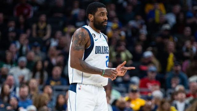 的角逐中 的角逐中