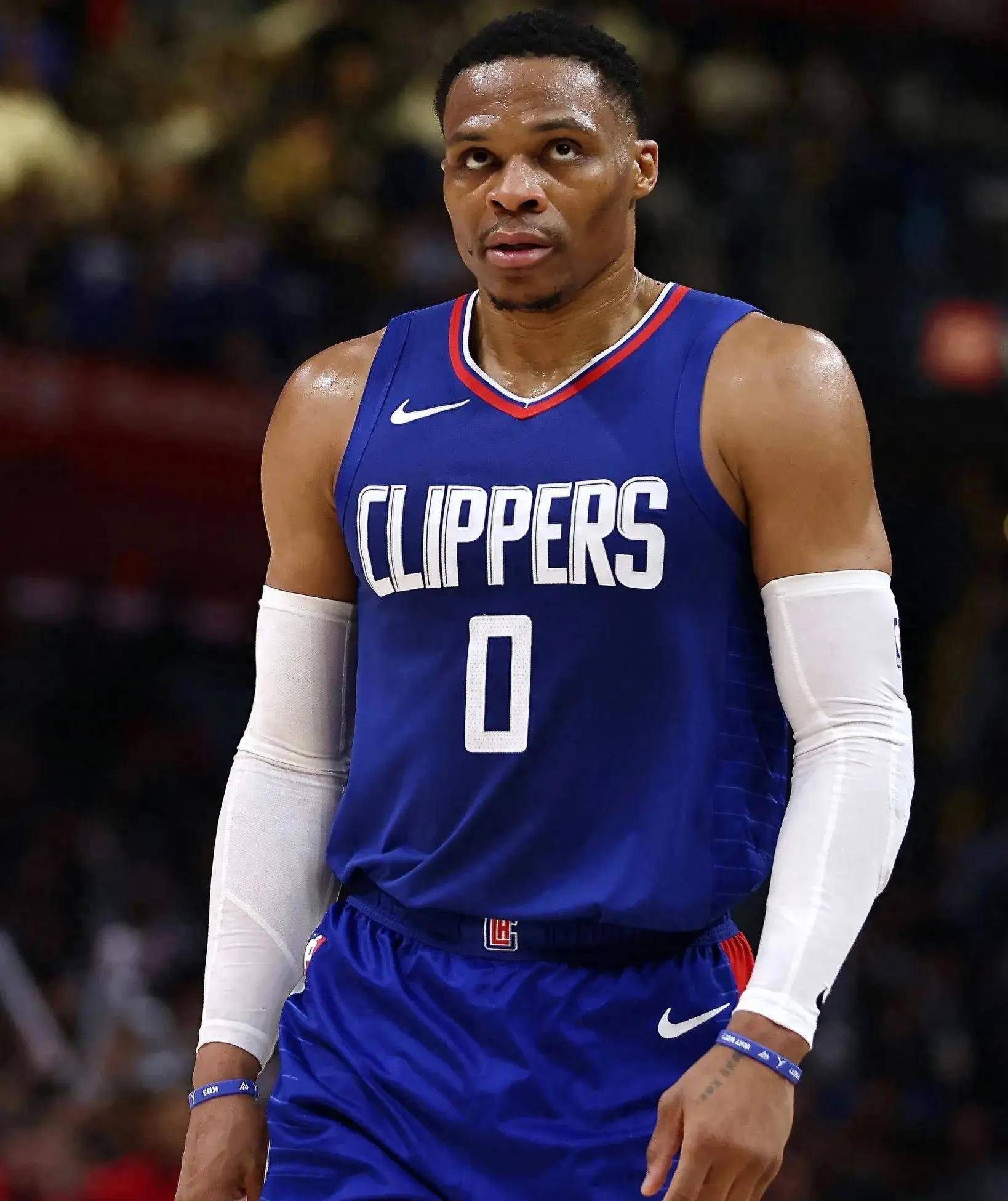 步行街与江 步行街与江