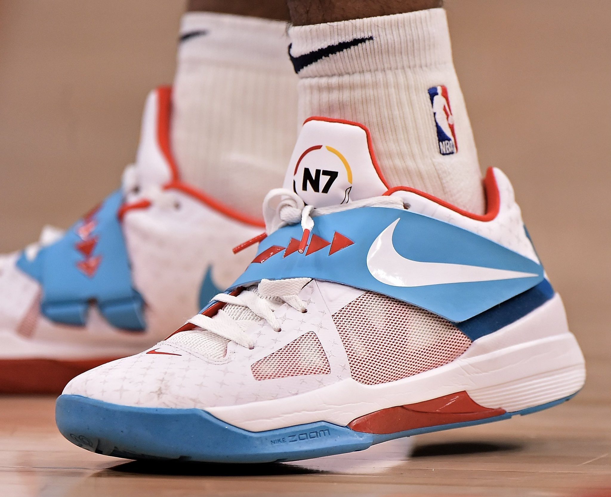 依旧具备可 依旧具备可